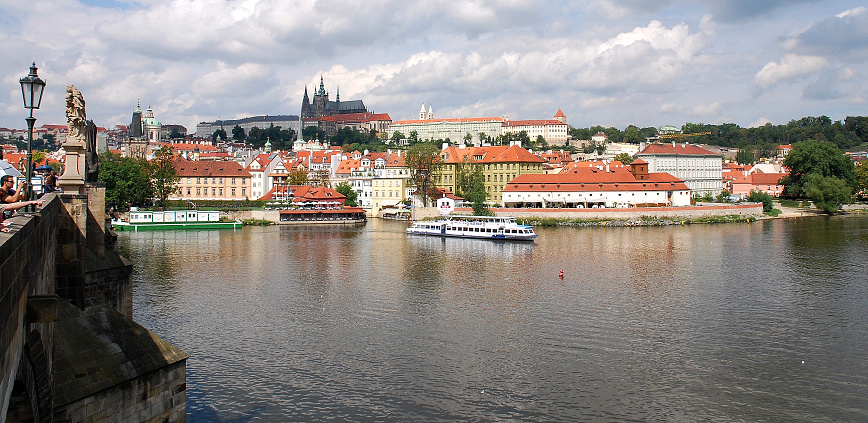 Od Karlova mostu